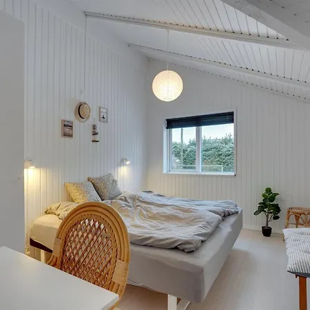Ferienhaus Selima - 300m From The Sea By Interhome